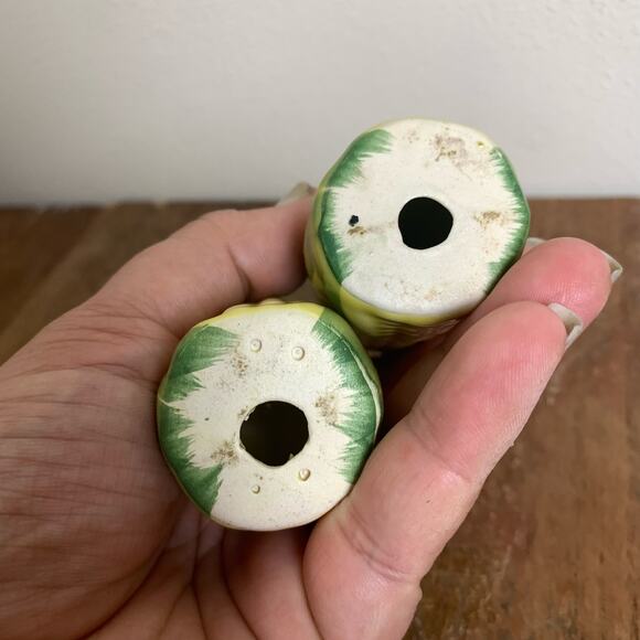 Vintage Corn On The Cob Salt and Pepper Shakers - Picture 7 of 7